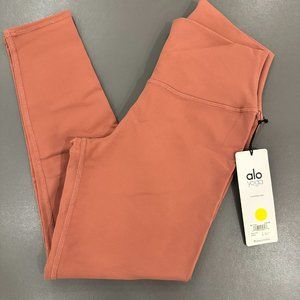 NWT Alo 7/8 Highwaist Airbrush Legging in color Rosewood